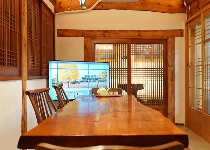 アパート The Greening Premium Hanok Private House 4r2b #bukchon #gyeongbokgung Palace #gwanghwamun ソウル特別市