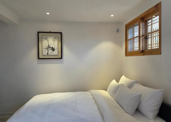 The Greening Premium Hanok Private House 4r2b #bukchon #gyeongbokgung Palace #gwanghwamun *