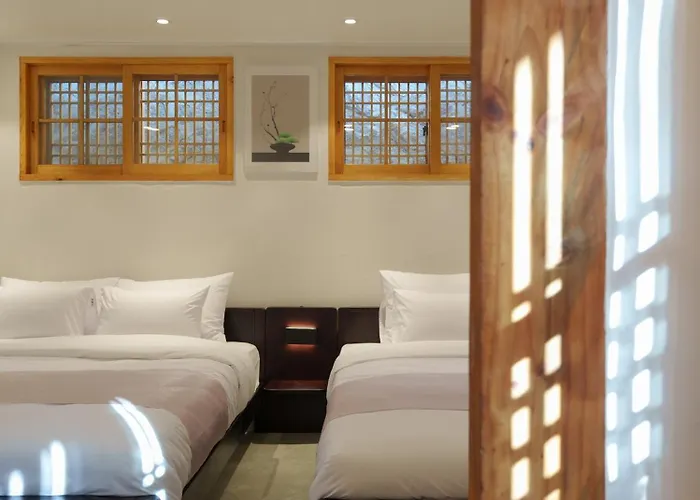 The Greening Premium Hanok Private House 4r2b #bukchon #gyeongbokgung Palace #gwanghwamun * ソウル特別市
