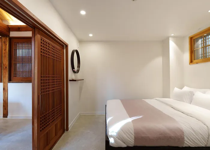 アパート The Greening Premium Hanok Private House 4r2b #bukchon #gyeongbokgung Palace #gwanghwamun *